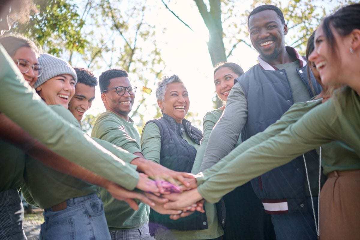 Leaders Repeat and Reinforce